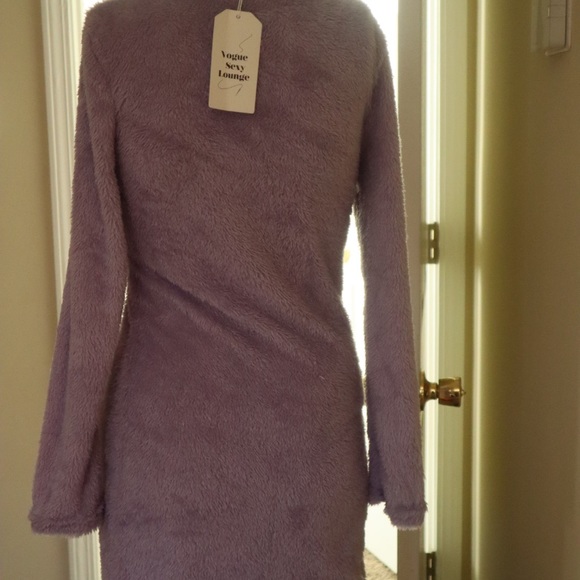 Dress - Picture 2 of 3